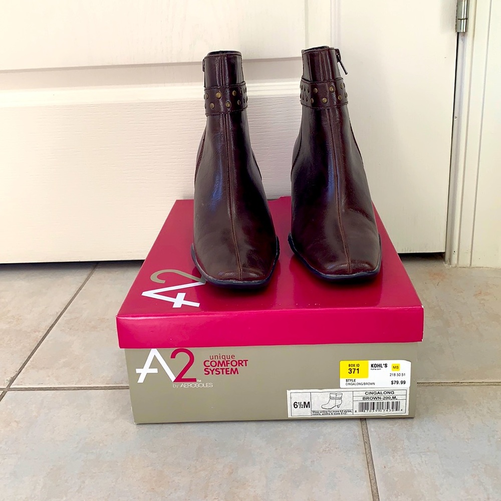 A2 by Aerosoles‎ Cingalong Brown Ankle Boots Size 6.5 M